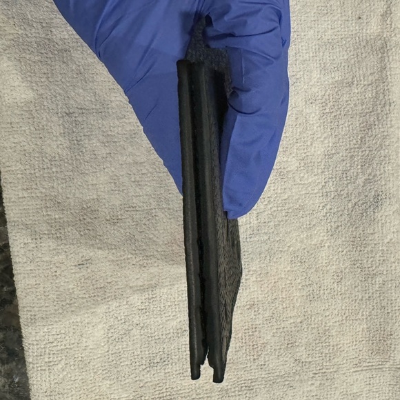 NEW Gucci Jumbo GG Bifold Wallet - Picture 9 of 12